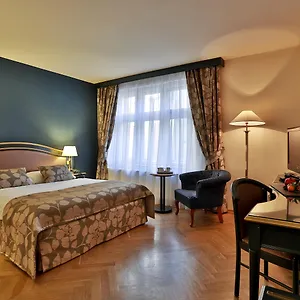 vizitați hotelul