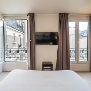 De Flore - Montmartre Hotel